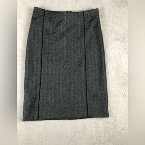 Ann Taylor Petite 8 Black Grey  Herringbone Pattern Pencil Straight Skirt